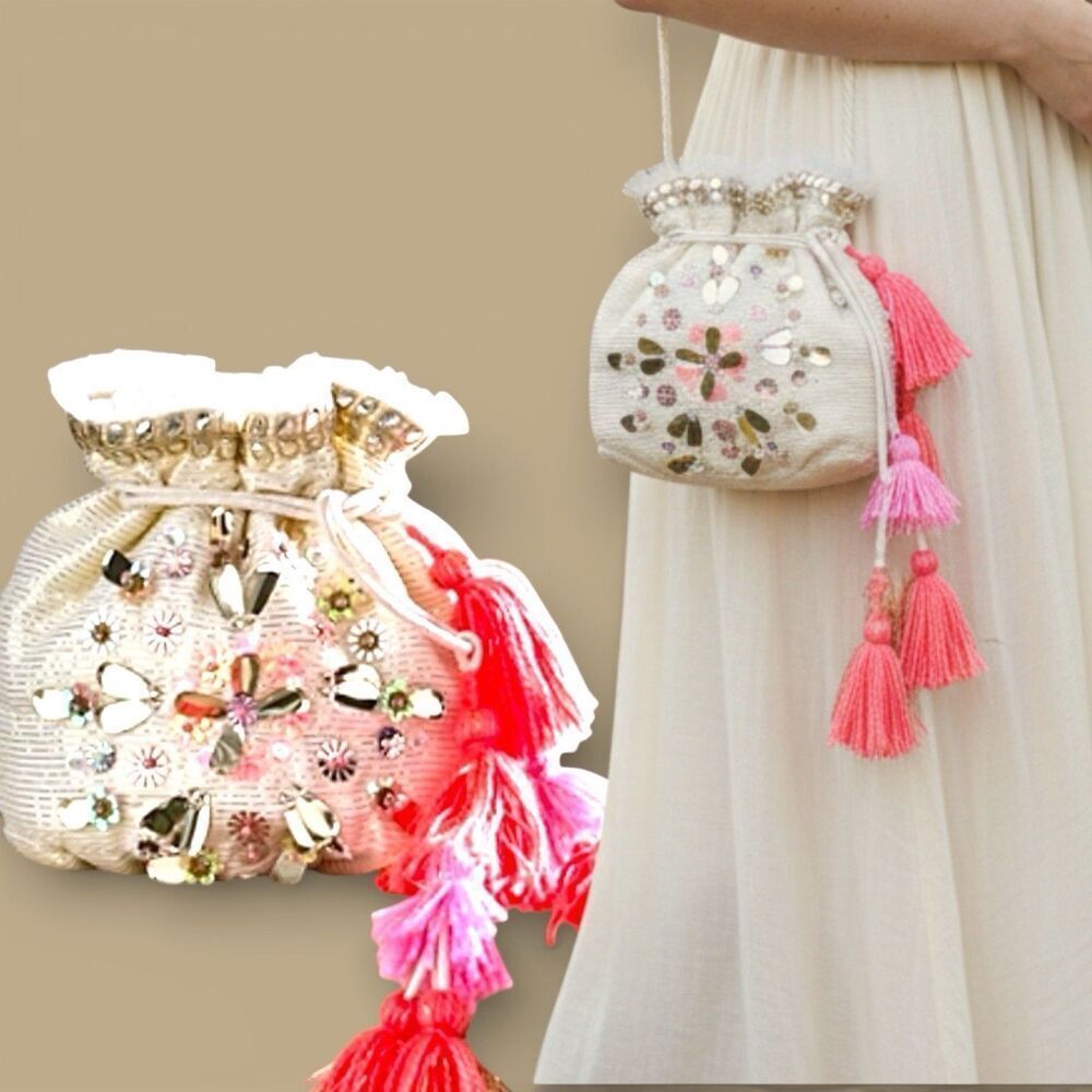 Free People Sparkle Cream Pink Drawstring Gift Bag/Mini Purse - Makeup bag NWT✨